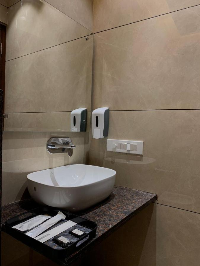 Shāhpur Hotel Alpine Plaza المظهر الخارجي الصورة