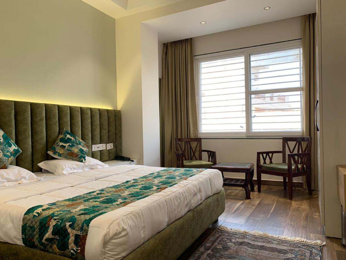 Shāhpur Hotel Alpine Plaza المظهر الخارجي الصورة